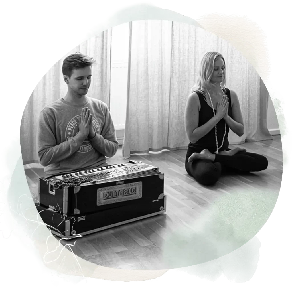 How to play a harmonium in yoga online courses:
